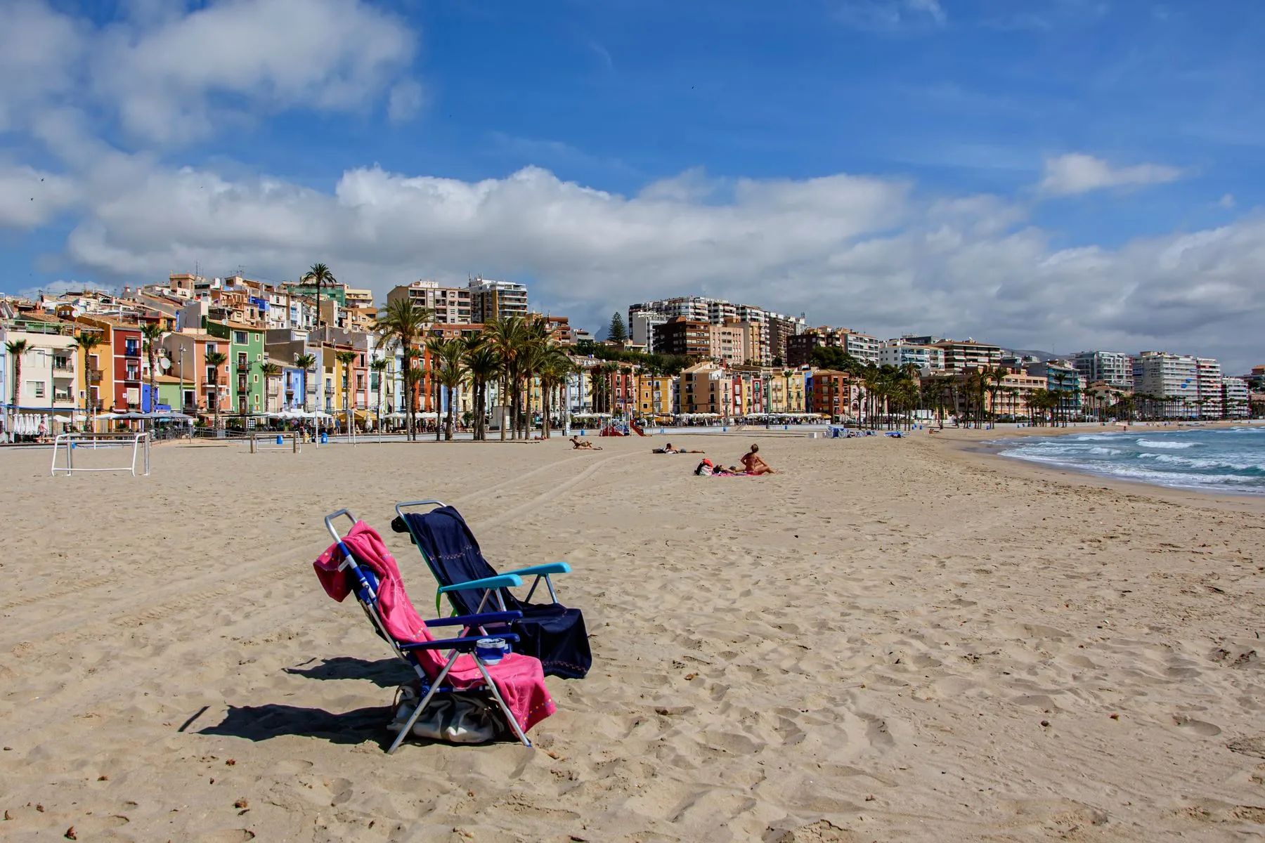 Bred strand og åbent område på Costa Blanca
